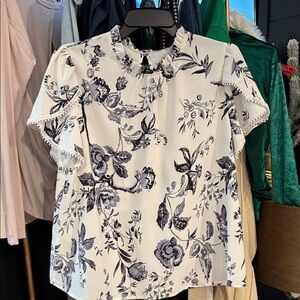 Floral Print Ruffle Sleeve Top